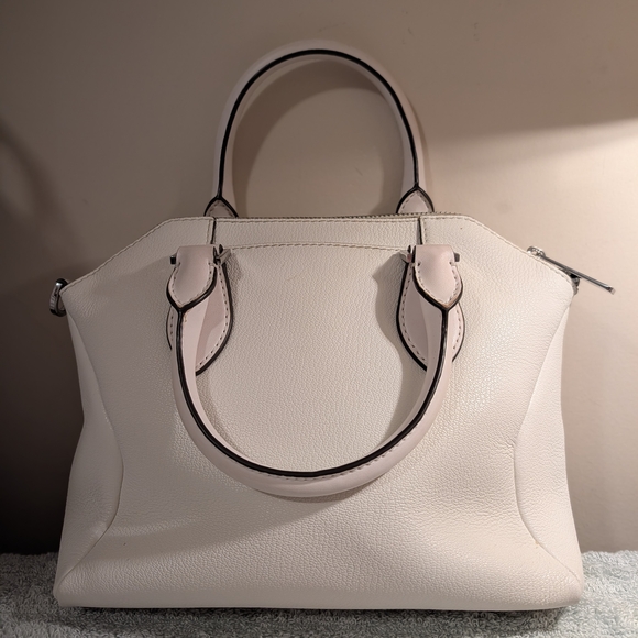 Michael Kors White Leather Handbag - Picture 3 of 11